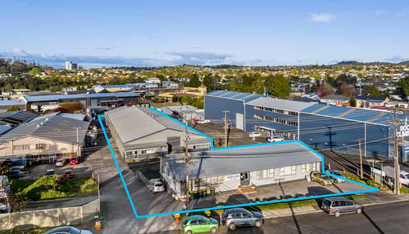 7 Waikaukau Road, Glen Eden