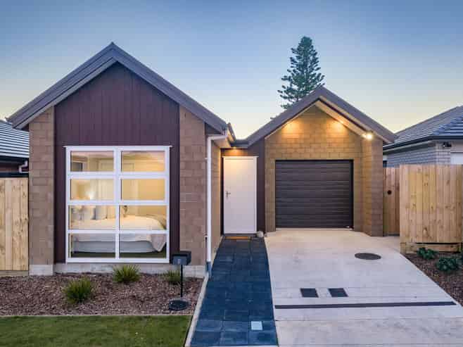 11 Waruhia Crescent, Rototuna North