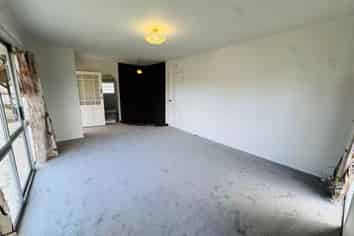 167 Henderson Valley Road, Henderson