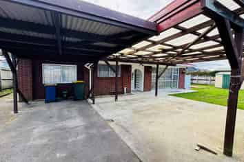 167 Henderson Valley Road, Henderson
