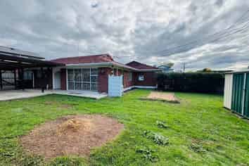 167 Henderson Valley Road, Henderson
