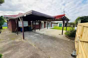 167 Henderson Valley Road, Henderson
