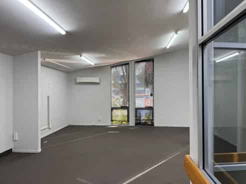 Prime office leasing with carparking
