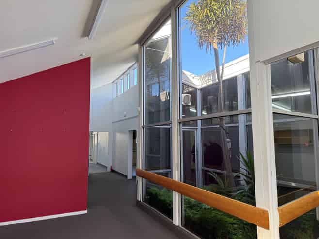 Prime office leasing with carparking