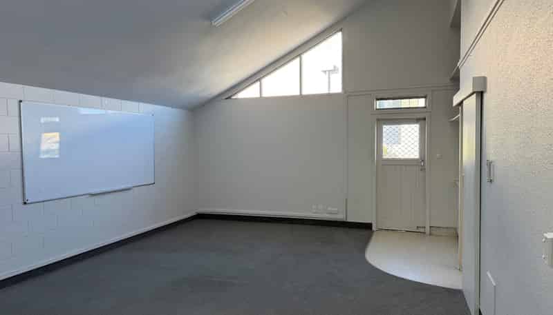 100 Raffles Street, Napier South