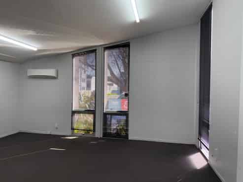 Prime office leasing with carparking