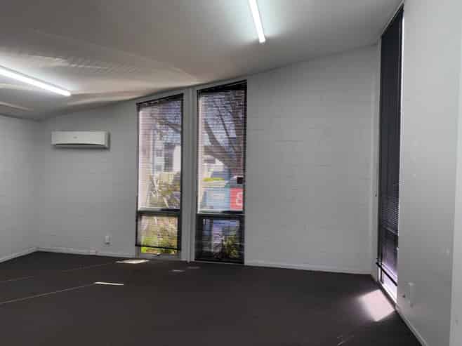 Prime office leasing with carparking