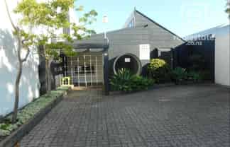 Prime office leasing with carparking