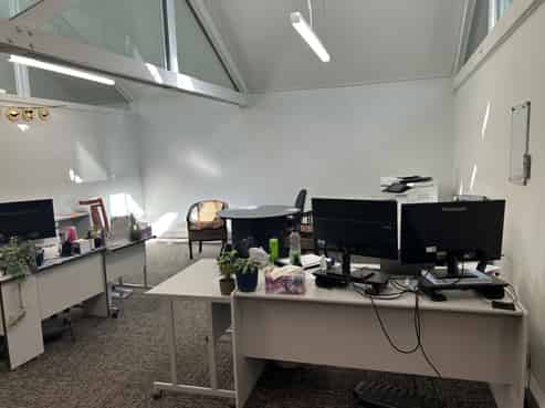 Prime office leasing with carparking