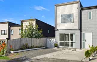 5B Poruru Close, Papakura