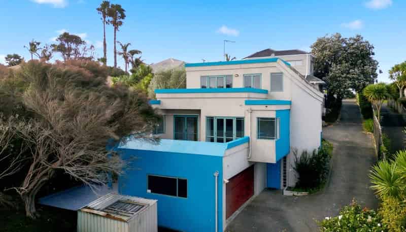 2/38 Gulf View Road, Murrays Bay