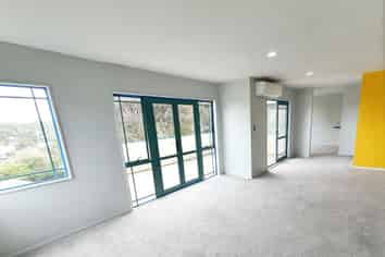 2/38 Gulf View Road, Murrays Bay