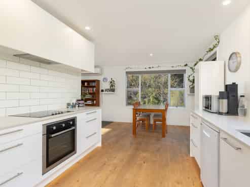 48 Douglas Road, Wakatu