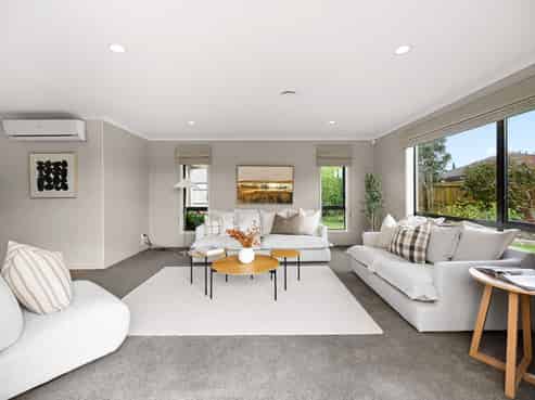 15 Winslow Court, Huntington