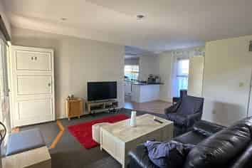 D/6 Wesley Avenue, Mount Albert