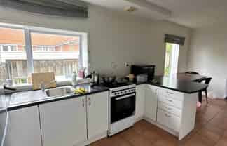 D/6 Wesley Avenue, Mount Albert