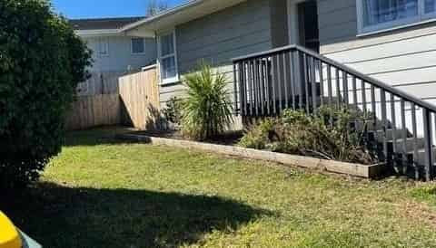 9 Shale Avenue, Massey