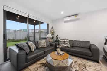 25 Orona Place, Waiata Shores, Conifer Grove