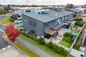 25 Orona Place, Waiata Shores, Conifer Grove