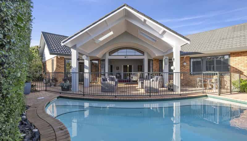 49B Cowley Drive, Leamington