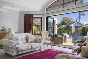 49B Cowley Drive, Leamington
