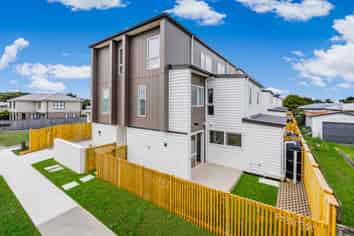 1/36 Halsey Road, Manurewa