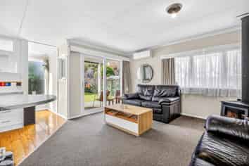 8 Lowther Street, Whanganui Central