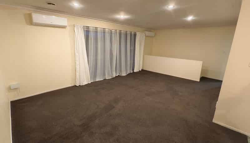 1/27 Kerswill Place, Pakuranga
