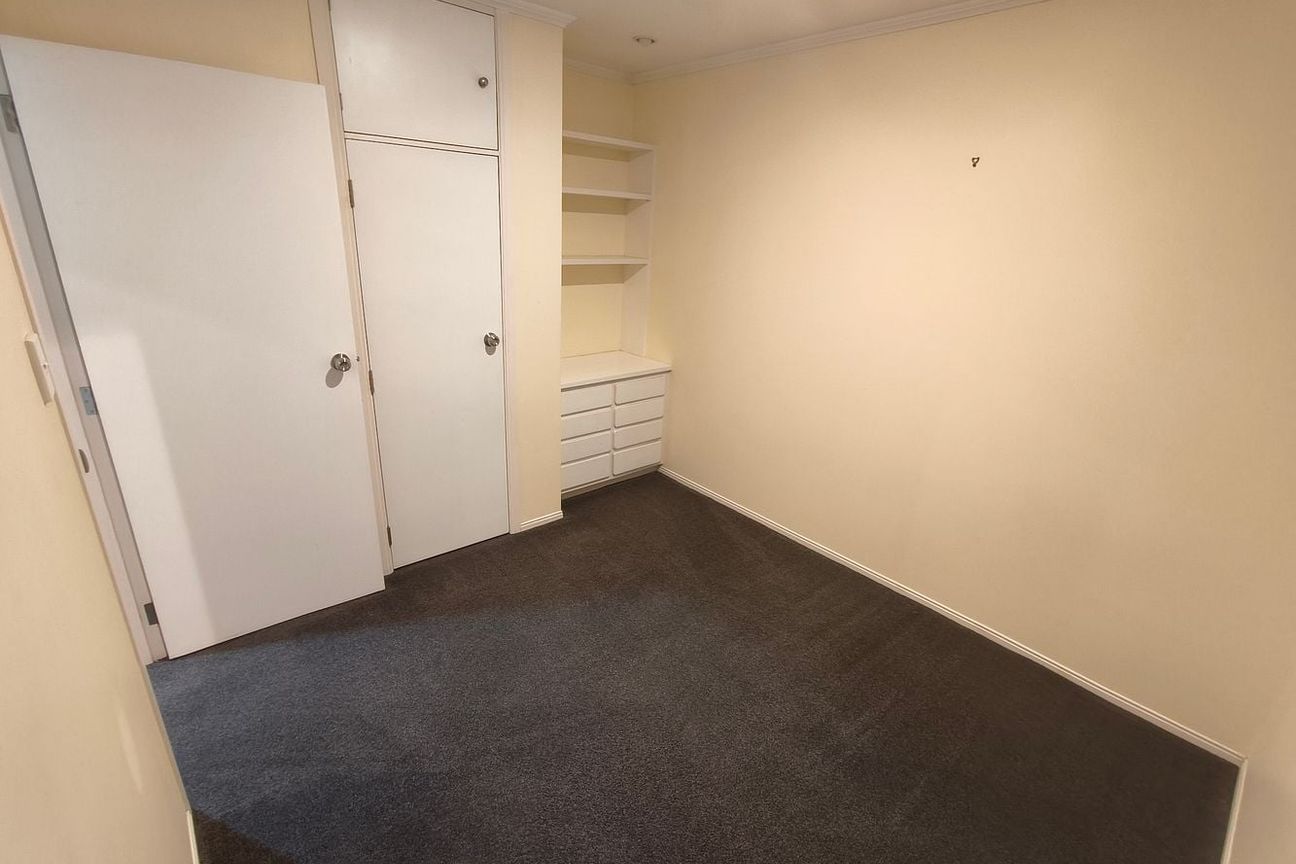 North facing - Pakuranga  -  3 bedroom home - Vista 5