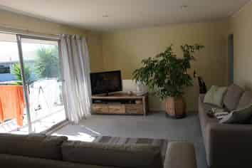 1/27 Kerswill Place, Pakuranga