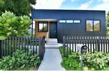 59A The Circle, Manly