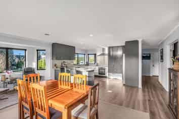 745 Two Chain Road, Swannanoa