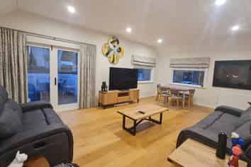 3a Box Hill, Khandallah