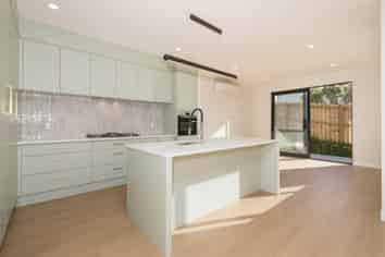 B/27 Nutsey Avenue, Northcote