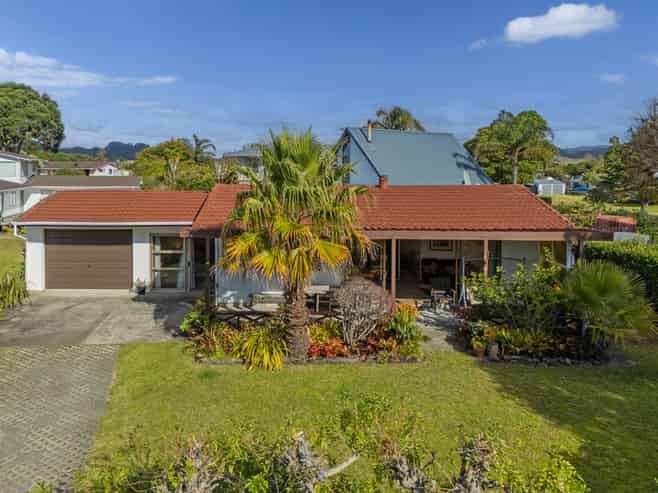 4 Courtney Place, Pauanui