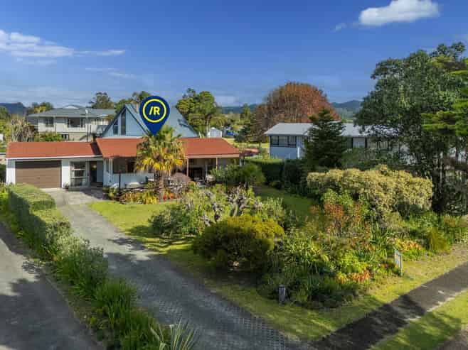 4 Courtney Place, Pauanui