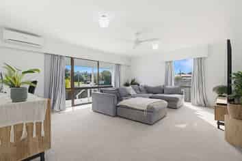 6 Alpha Avenue, Coastlands