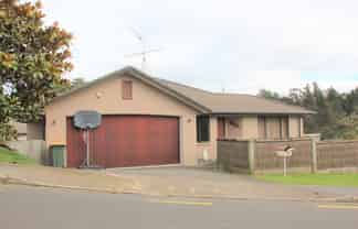 10 Lomas way, Albany