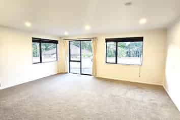 10 Lomas way, Albany