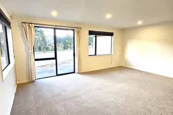 10 Lomas way, Albany