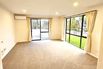 10 Lomas way, Albany