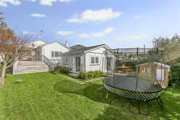 35 Taumata Road, Sandringham