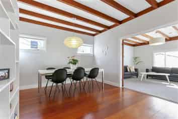 35 Taumata Road, Sandringham