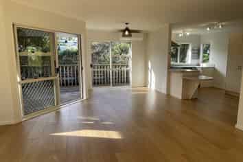 8A Langton Road, Stanmore Bay