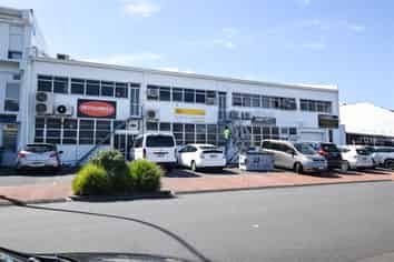 Flexible Commercial Space – Prime Manurewa Location