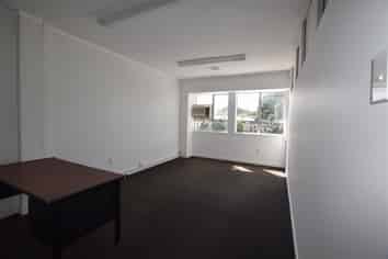 Flexible Commercial Space – Prime Manurewa Location