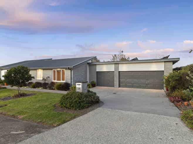 14 Stonedale Drive, Pukekohe