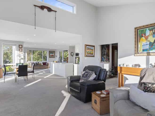14 Stonedale Drive, Pukekohe