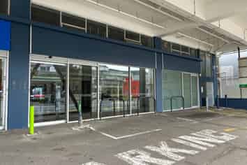 High Profile City Fringe Trade Retail