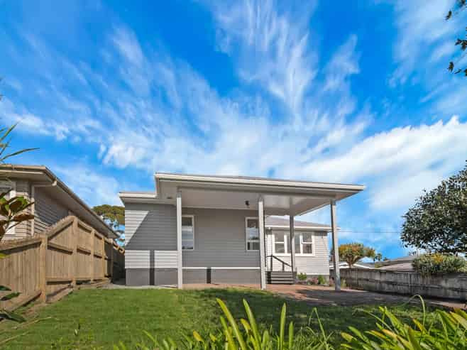 22 Harrington Road, Henderson